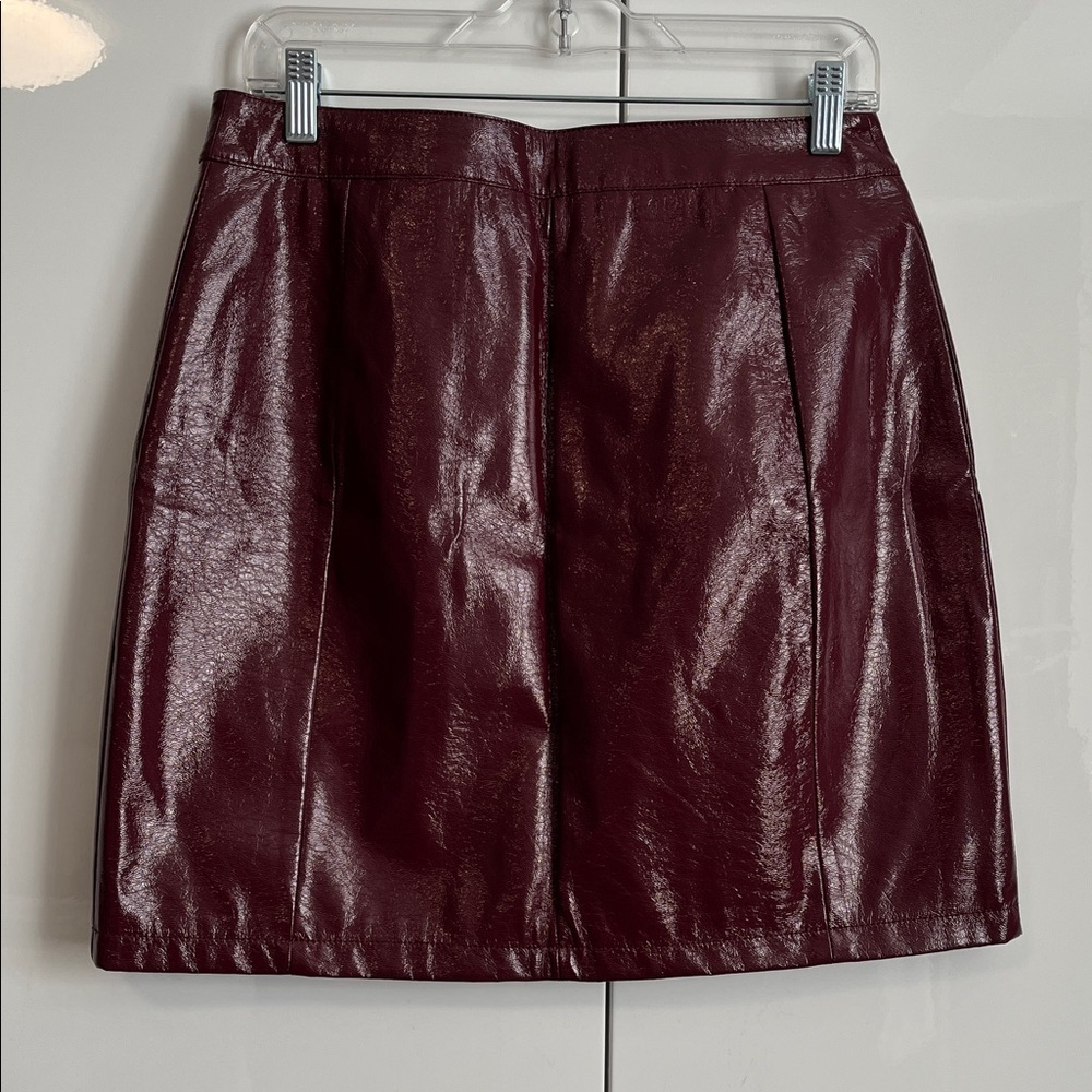 NWOT VERO MODA Faux Leather Oxblood Burgundy Mini Skirt Zippers Lined, Size M - Picture 6 of 9